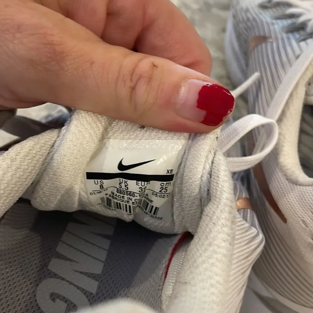 N/A women’s nike